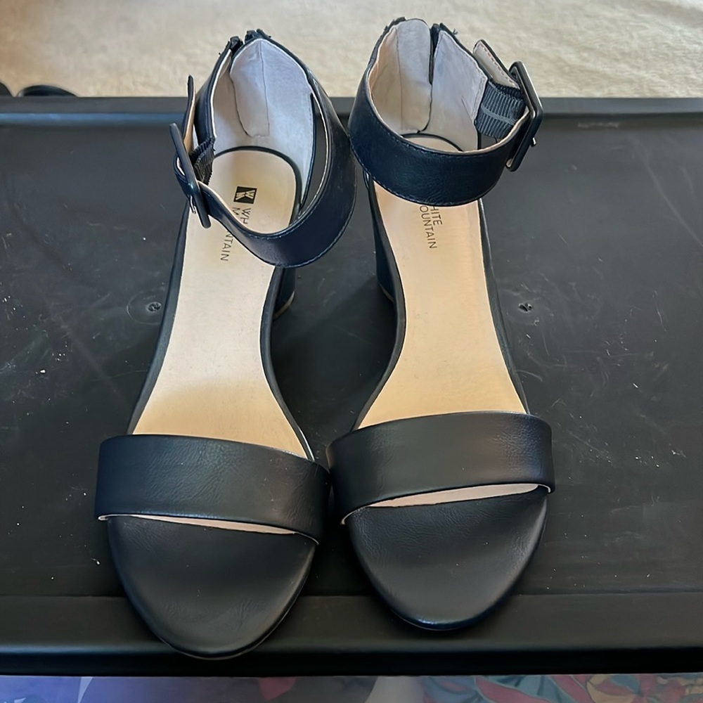 White Mountain heel, navy blue buckle, zipper on back